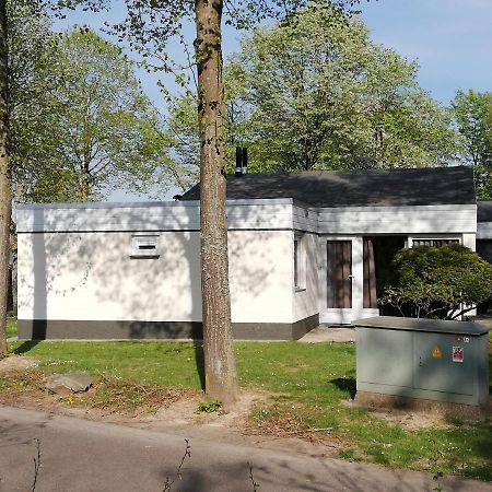 Rustige, Gelijkvloerse Vakantiewoning Met 2 Slaapkamers In Simpelveld, Zuid-Limburg Экстерьер фото