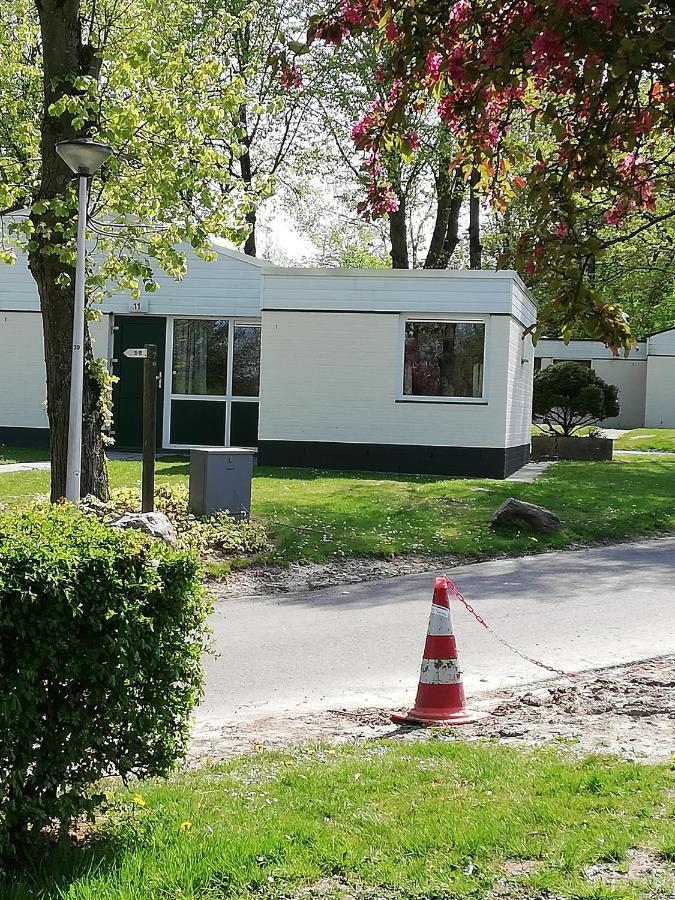 Rustige, Gelijkvloerse Vakantiewoning Met 2 Slaapkamers In Simpelveld, Zuid-Limburg Экстерьер фото